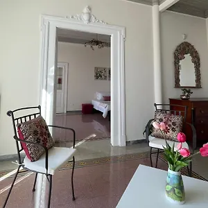 https://domus-claudia-san-giovanni-in-laterano.it-romehotels.com