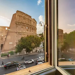 https://colosseum-gaze-iconic-loft-with-unique-view.it-romehotels.com